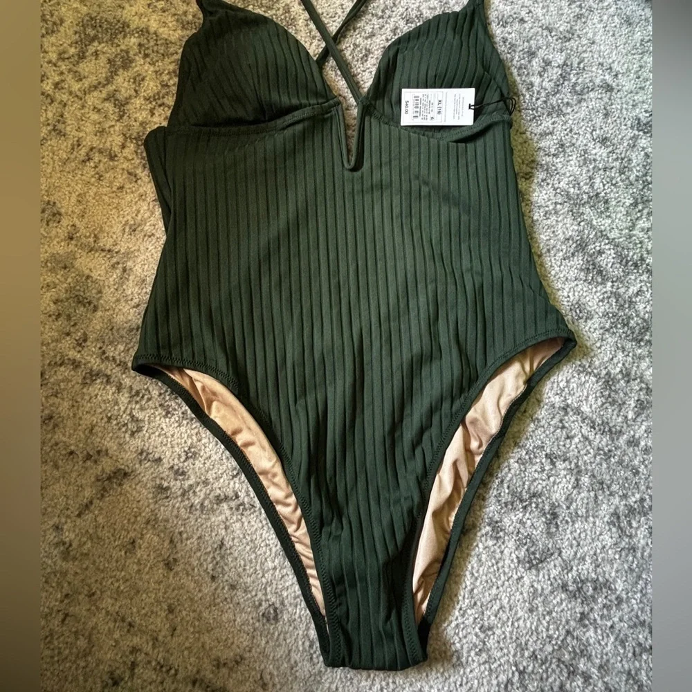 NWT Women's Ribbed Plunge V-Wire Swimsuit Shade & Shore Dark Green Size : XL - Picture 2 of 8